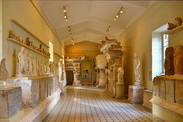 Epidavros - Museum interior